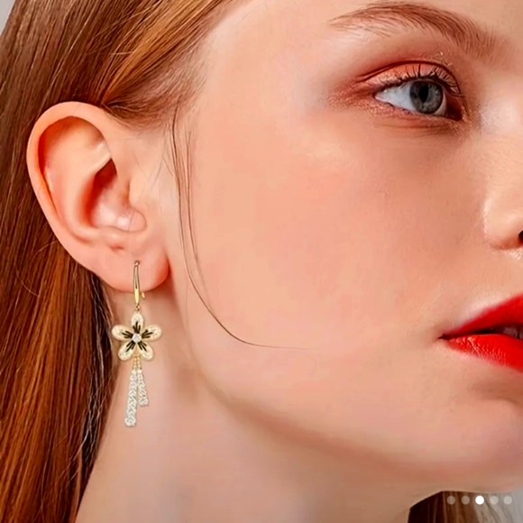 14K WHITE GOLD PLATED HOOK EARRINGS BLUE AND CLEAR CUBIC ZIRCON - Picture 3 of 5